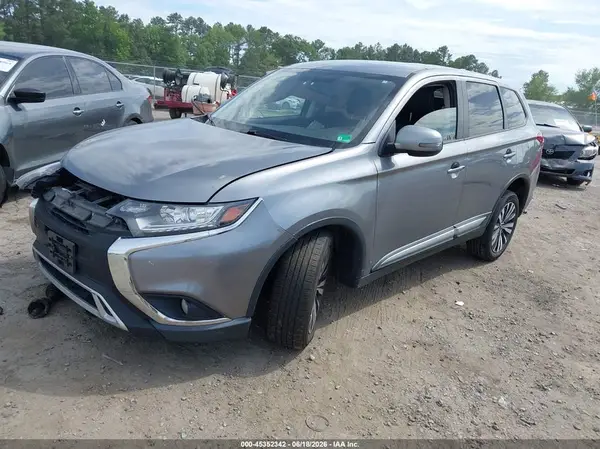JA4AZ3A35KZ045240 2019 MITSUBISHI OUTLANDER - Image 2