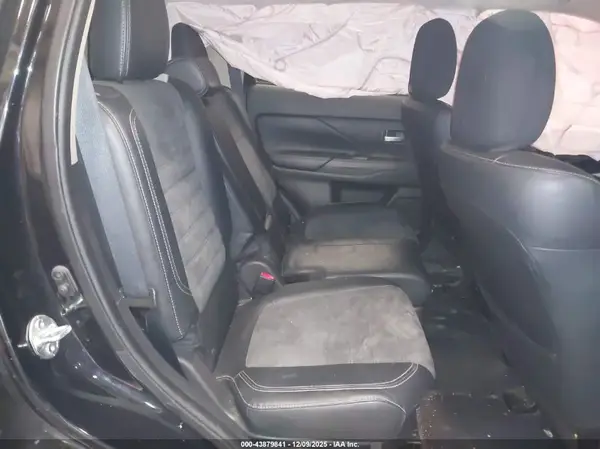 JA4AZ3A35KZ050387 2019 MITSUBISHI OUTLANDER - Image 8