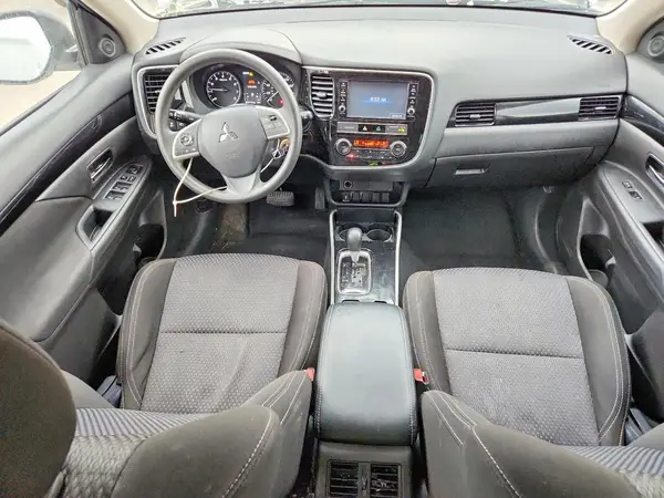JA4AZ3A35KZ051331 2019 MITSUBISHI OUTLANDER - Image 8