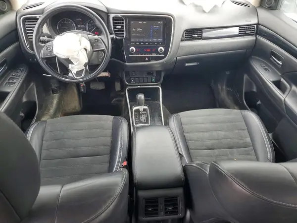 JA4AZ3A35LZ006097 2020 MITSUBISHI OUTLANDER - Image 8