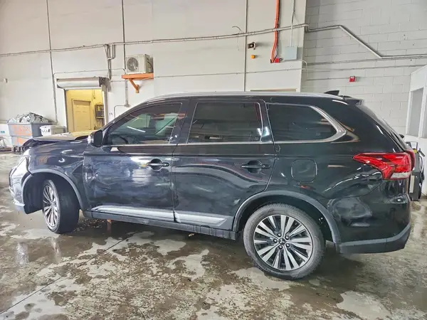 JA4AZ3A35LZ013177 2020 MITSUBISHI OUTLANDER - Image 2