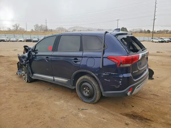 JA4AZ3A35LZ021523 2020 MITSUBISHI OUTLANDER - Image 2