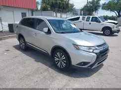 JA4AZ3A35LZ021814 2020 MITSUBISHI OUTLANDER