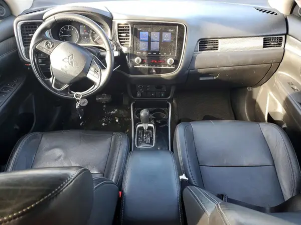 JA4AZ3A35LZ024678 2020 MITSUBISHI OUTLANDER - Image 8