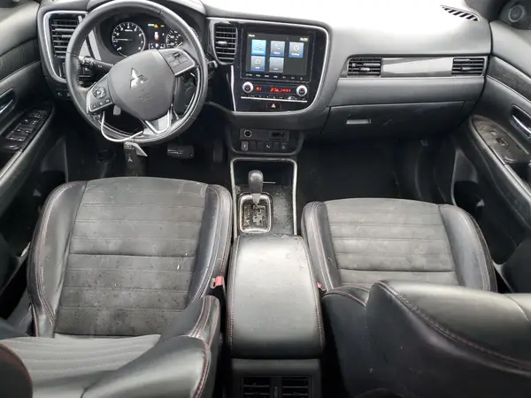 JA4AZ3A35LZ030920 2020 MITSUBISHI OUTLANDER - Image 8