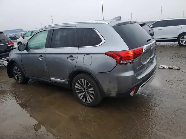 JA4AZ3A35LZ033297 2020 MITSUBISHI OUTLANDER - Image 2