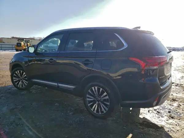 JA4AZ3A35LZ042923 2020 MITSUBISHI OUTLANDER - Image 2
