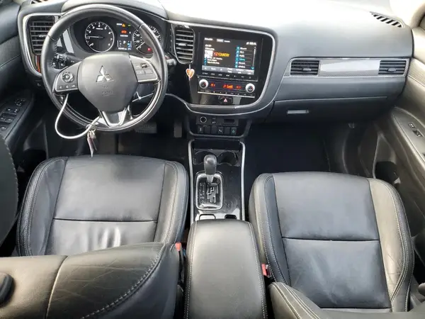 JA4AZ3A35LZ042999 2020 MITSUBISHI OUTLANDER - Image 8
