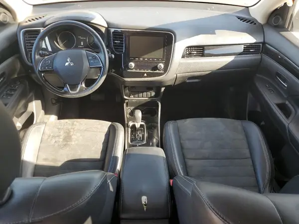 JA4AZ3A35LZ044316 2020 MITSUBISHI OUTLANDER - Image 8