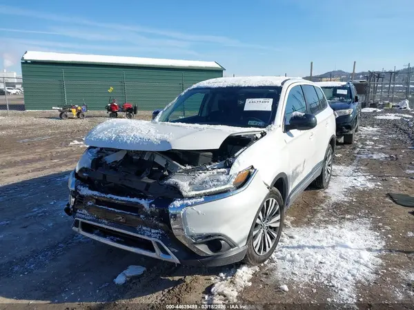 JA4AZ3A35LZ045658 2020 MITSUBISHI OUTLANDER - Image 2