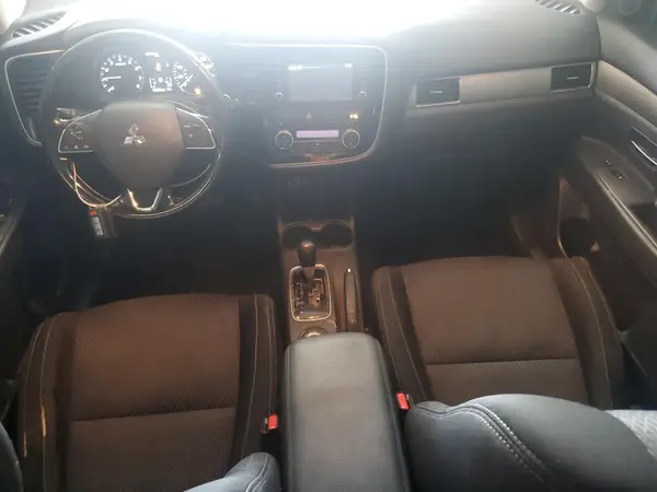JA4AZ3A36GZ001223 2016 MITSUBISHI OUTLANDER - Image 8