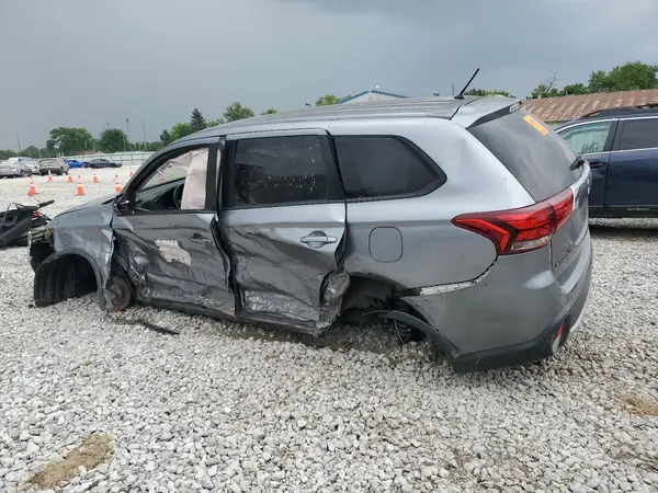 JA4AZ3A36GZ002081 2016 MITSUBISHI OUTLANDER - Image 2