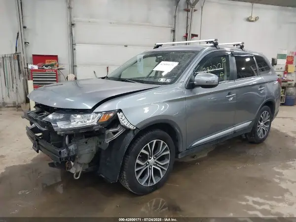 JA4AZ3A36GZ002551 2016 MITSUBISHI OUTLANDER - Image 2