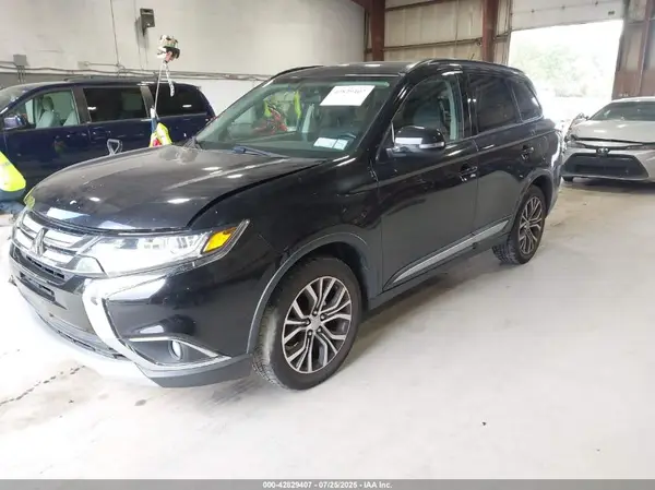 JA4AZ3A36GZ004350 2016 MITSUBISHI OUTLANDER - Image 2