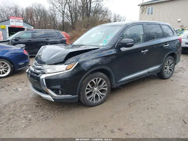 JA4AZ3A36GZ004655 2016 MITSUBISHI OUTLANDER - Image 2