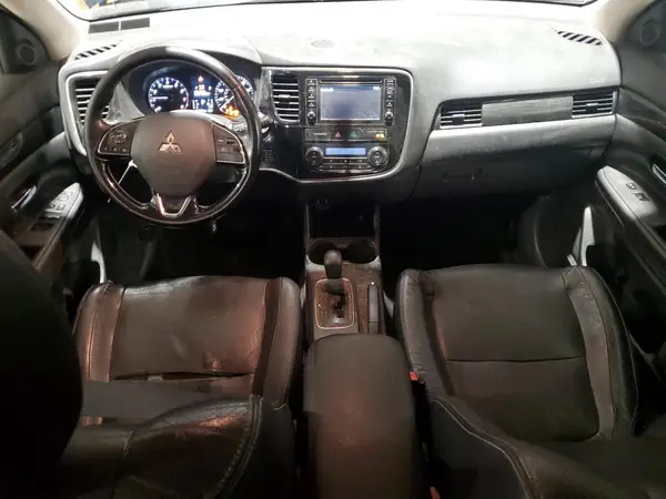 JA4AZ3A36GZ005031 2016 MITSUBISHI OUTLANDER - Image 8