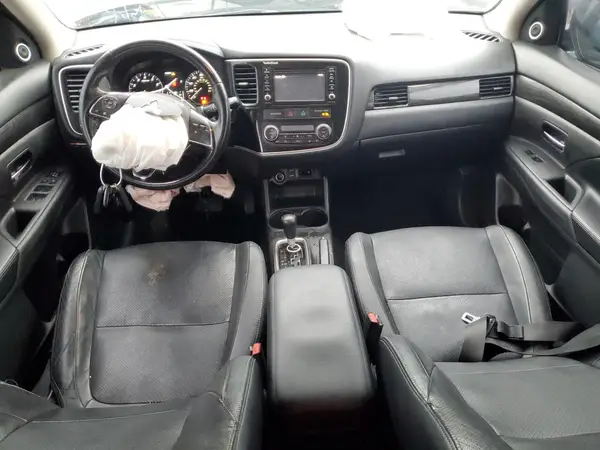 JA4AZ3A36GZ005112 2016 MITSUBISHI OUTLANDER - Image 8
