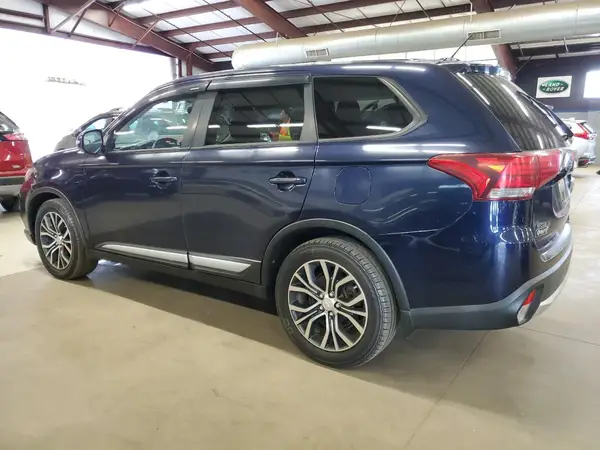 JA4AZ3A36GZ006518 2016 MITSUBISHI OUTLANDER - Image 2