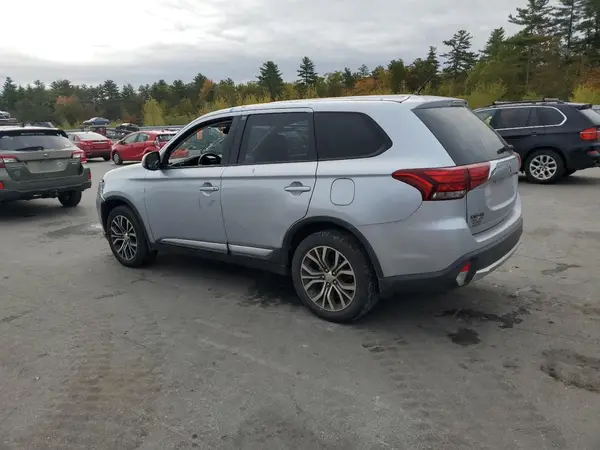 JA4AZ3A36GZ010312 2016 MITSUBISHI OUTLANDER - Image 2