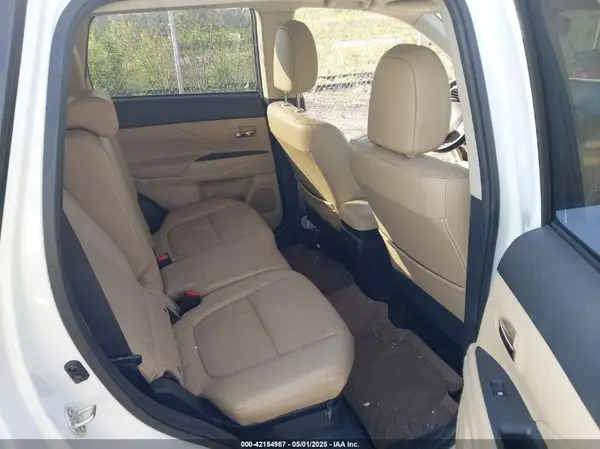 JA4AZ3A36GZ012187 2016 MITSUBISHI OUTLANDER - Image 8