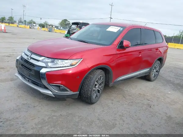 JA4AZ3A36GZ016921 2016 MITSUBISHI OUTLANDER - Image 2