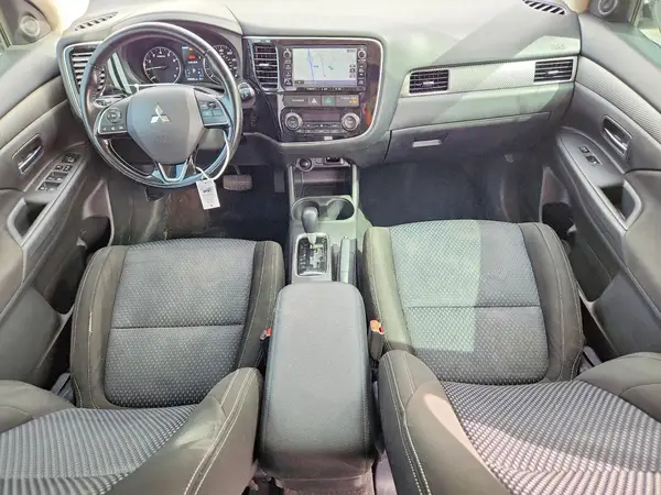 JA4AZ3A36GZ021567 2016 MITSUBISHI OUTLANDER - Image 8