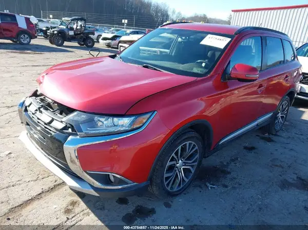 JA4AZ3A36GZ035176 2016 MITSUBISHI OUTLANDER - Image 2