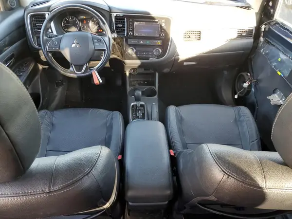 JA4AZ3A36GZ036960 2016 MITSUBISHI OUTLANDER - Image 8