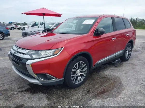 JA4AZ3A36GZ038188 2016 MITSUBISHI OUTLANDER - Image 2