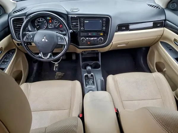 JA4AZ3A36GZ038627 2016 MITSUBISHI OUTLANDER - Image 8