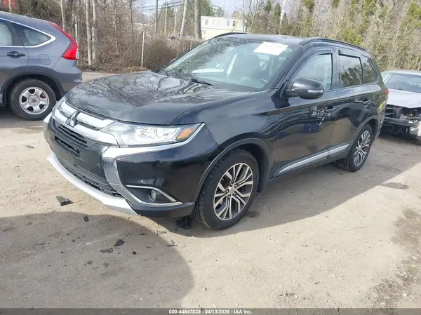 JA4AZ3A36GZ042404 2016 MITSUBISHI OUTLANDER - Image 2