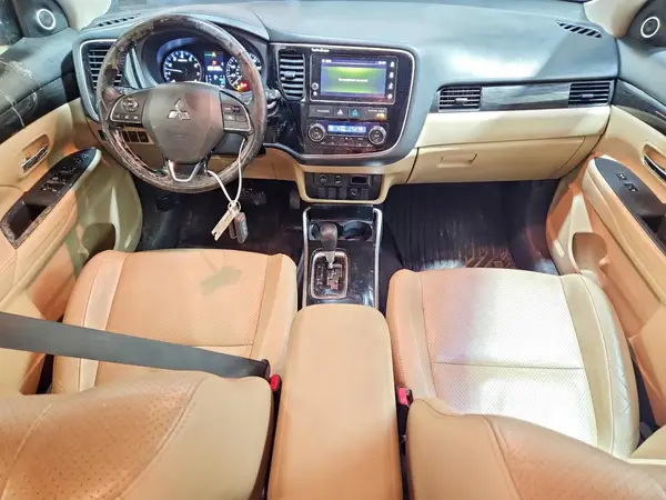 JA4AZ3A36HZ003362 2017 MITSUBISHI OUTLANDER - Image 8