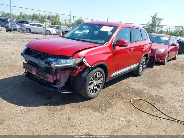 JA4AZ3A36HZ021652 2017 MITSUBISHI OUTLANDER - Image 2