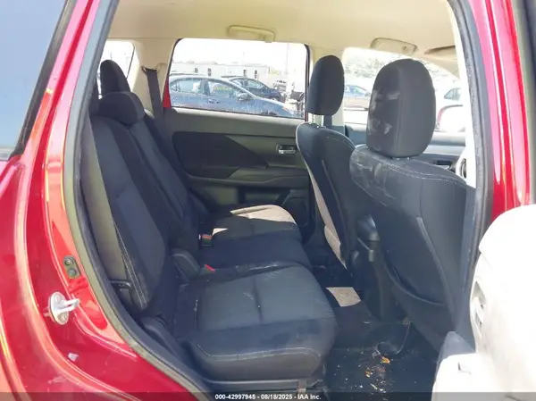 JA4AZ3A36HZ021652 2017 MITSUBISHI OUTLANDER - Image 8