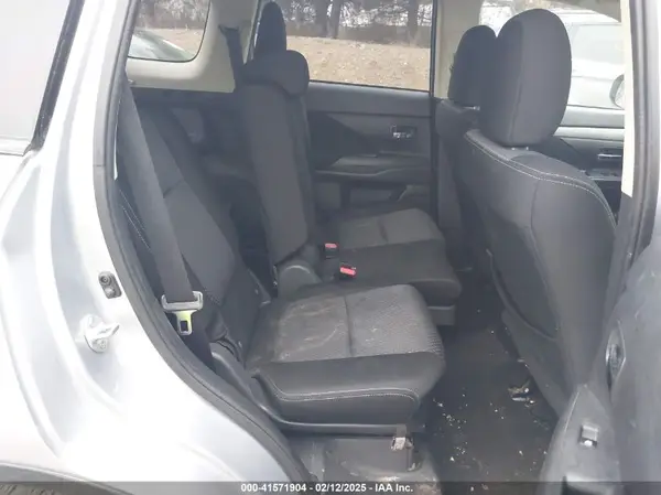 JA4AZ3A36HZ021974 2017 MITSUBISHI OUTLANDER - Image 8
