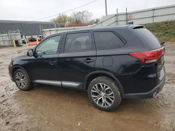 JA4AZ3A36HZ026513 2017 MITSUBISHI OUTLANDER - Image 2