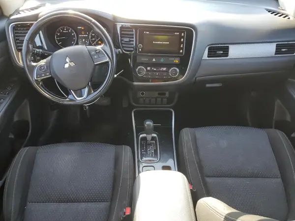 JA4AZ3A36HZ027290 2017 MITSUBISHI OUTLANDER - Image 8