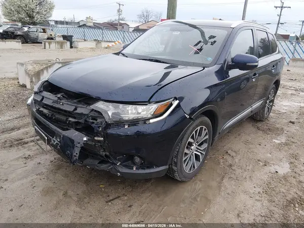 JA4AZ3A36HZ030142 2017 MITSUBISHI OUTLANDER - Image 2