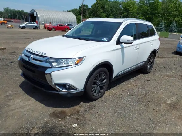 JA4AZ3A36HZ049502 2017 MITSUBISHI OUTLANDER - Image 2