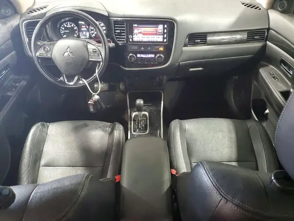 JA4AZ3A36HZ050388 2017 MITSUBISHI OUTLANDER - Image 8