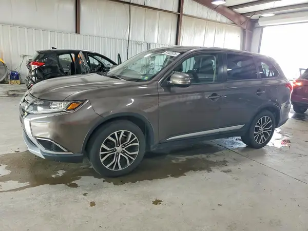 JA4AZ3A36HZ051959 2017 MITSUBISHI OUTLANDER - Image 1