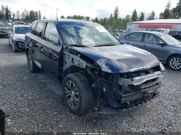 JA4AZ3A36JJ001146 2018 MITSUBISHI OUTLANDER - Image 1