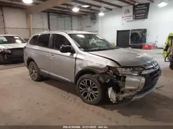 JA4AZ3A36JJ002412 2018 MITSUBISHI OUTLANDER