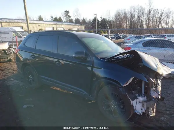 JA4AZ3A36JZ019681 2018 MITSUBISHI OUTLANDER - Image 1
