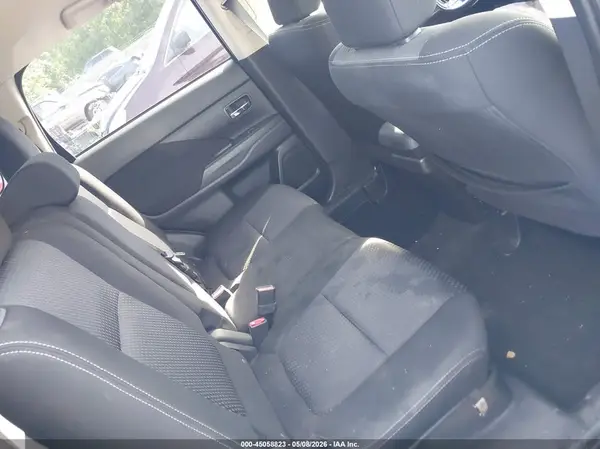 JA4AZ3A36JZ024430 2018 MITSUBISHI OUTLANDER - Image 8