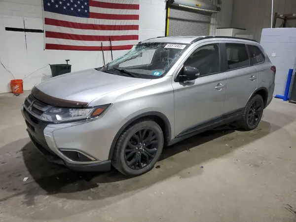 JA4AZ3A36JZ035511 2018 MITSUBISHI OUTLANDER - Image 1