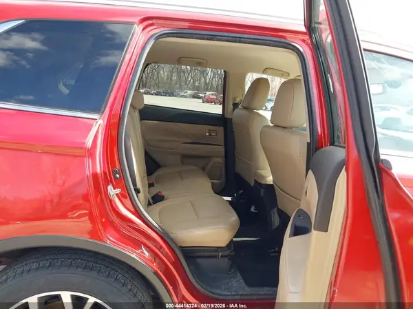 JA4AZ3A36JZ036691 2018 MITSUBISHI OUTLANDER - Image 8