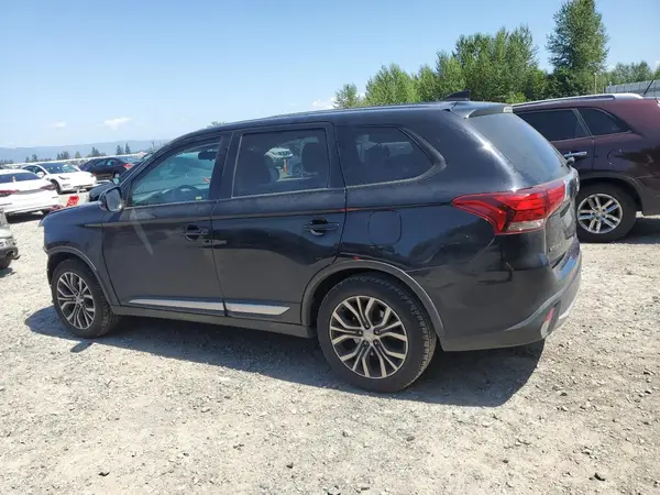 JA4AZ3A36JZ041387 2018 MITSUBISHI OUTLANDER - Image 2