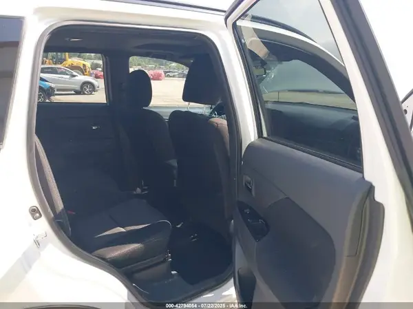 JA4AZ3A36JZ044936 2018 MITSUBISHI OUTLANDER - Image 8