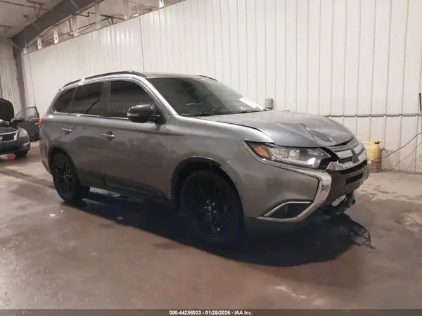 JA4AZ3A36JZ046542 2018 MITSUBISHI OUTLANDER